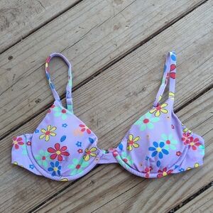 Dippin' Daisy's Lavender Floral Underwire Swim Top Size Small